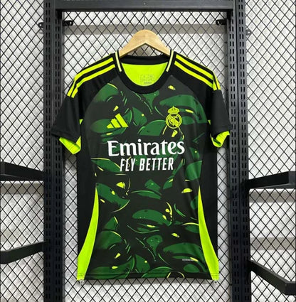 2024/2025 Real Madrid Training Wear Green Football Shirt 1:1 Thai Quality