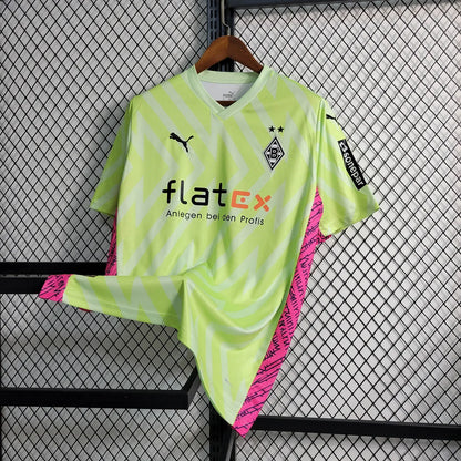 2023/2024 Borussia Mönchengladbach Goalkeeper Fluorescent Green Football Jersey 1:1 Thai Quality