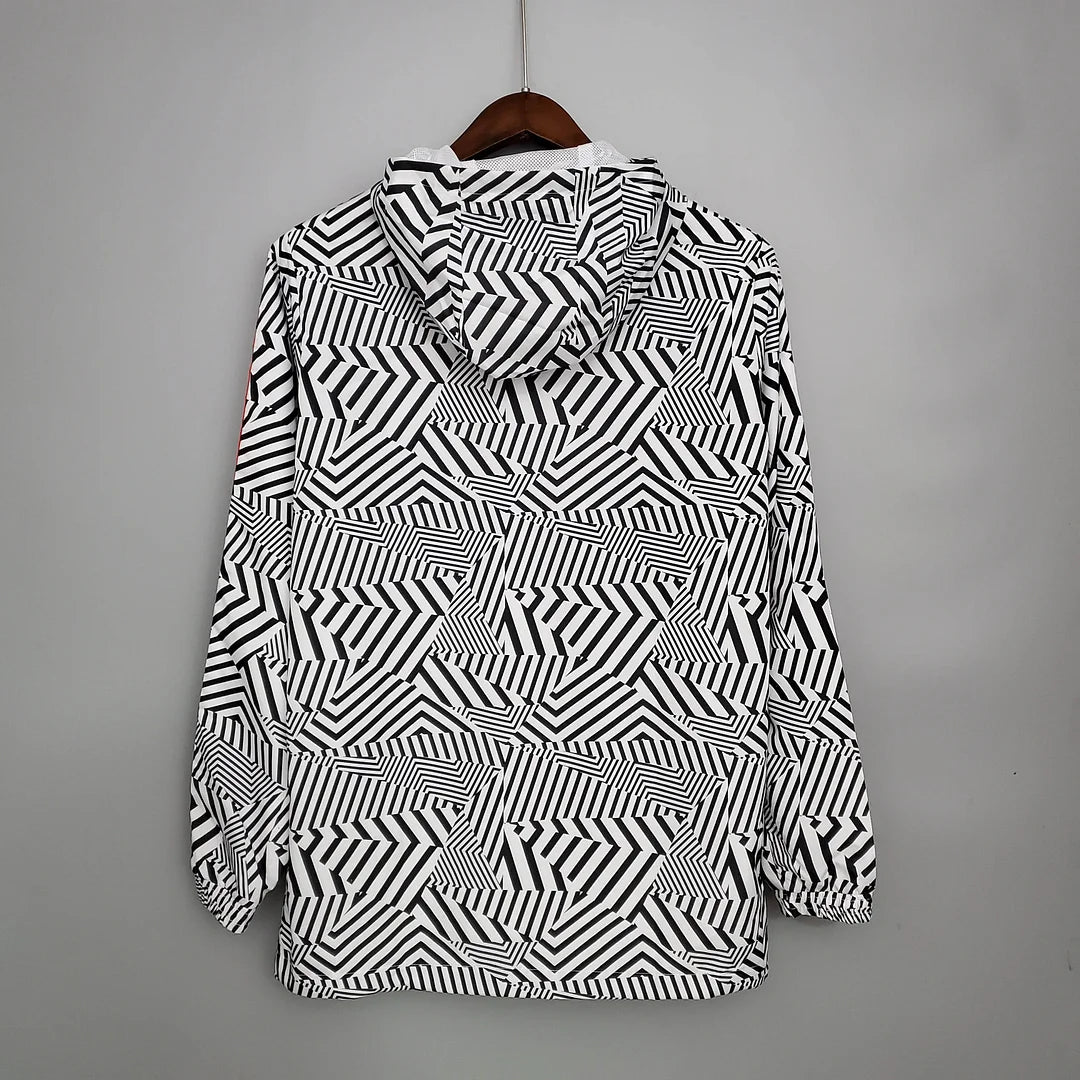 2021/2022 Manchester United Jersey Windbreaker Black-White Stripes